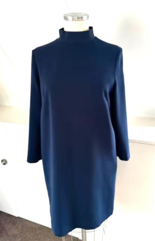 & Other Stories donkerblauwe travel stof jurk 36/38 CHCS, Kleding | Dames, Jurken, Zo goed als nieuw, Maat 36 (S), Blauw, Onder de knie