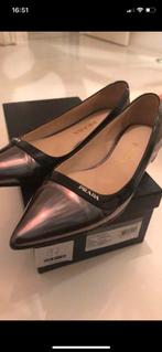 Prada Ballerina's - Zo Goed Als Nieuw, Ophalen of Verzenden, Zo goed als nieuw, Overige kleuren, Ballerina's