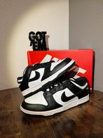 Dunk Low Black White Maat 45,5, Kleding | Heren, Schoenen, Zwart, Nike, Nieuw, Ophalen of Verzenden