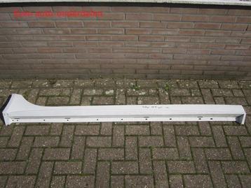 rechter sideskirt jaquar EX R sport beschikbaar voor biedingen
