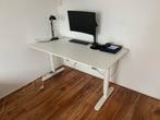 In hoogte verstelbaar elektrisch bureau, Ophalen of Verzenden, Elektrisch, Zo goed als nieuw