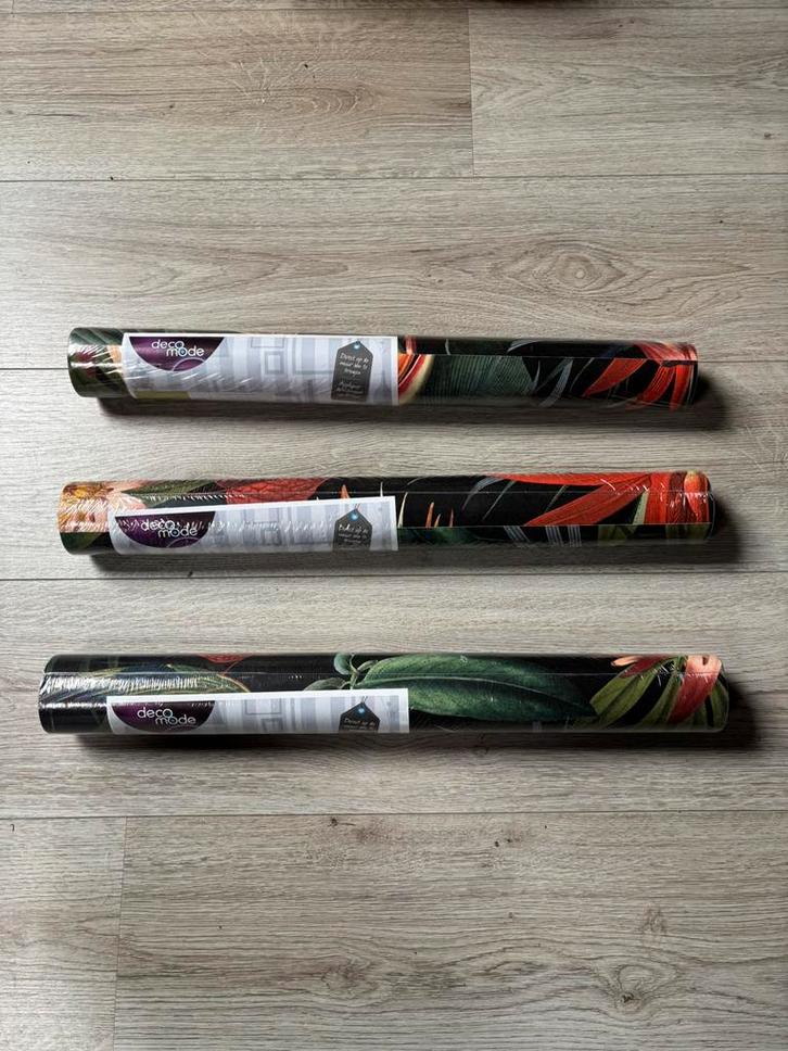 3 rollen nieuw junglebehang – DecoMode – Parrot Black, Huis en Inrichting, Stoffering | Behang, 10 tot 25 m², Ophalen of Verzenden