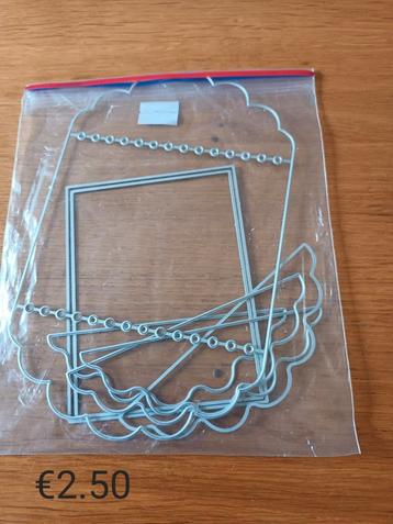 Diverse snijmallen voor cuttlebug of double do beschikbaar voor biedingen