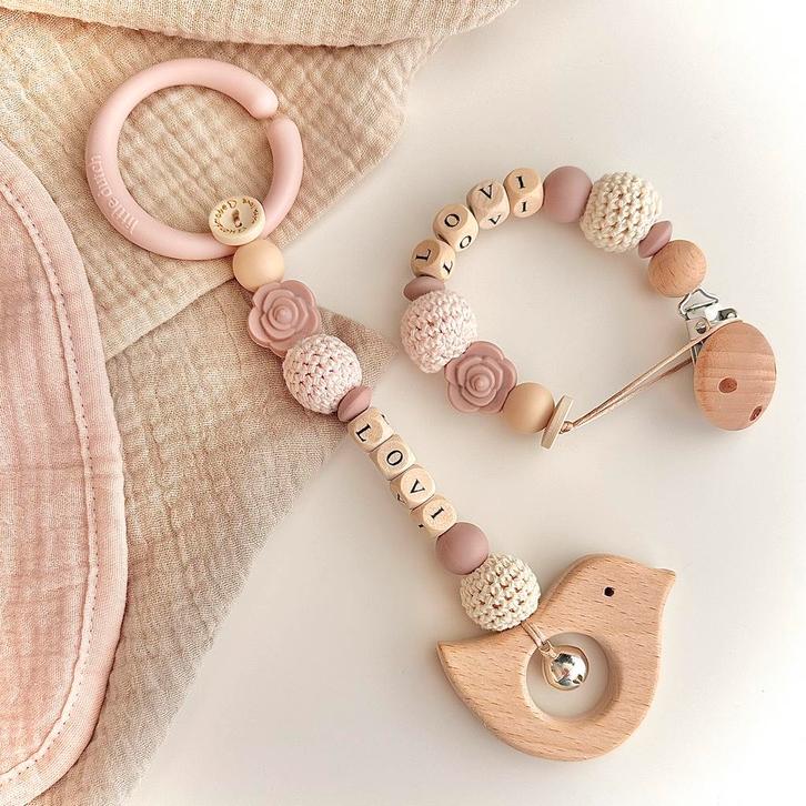 Speenkoord voedingsketting bijtring babygym maxicosihanger, Kinderen en Baby's, Kraamcadeaus en Geboorteborden, Nieuw, Kraamcadeau