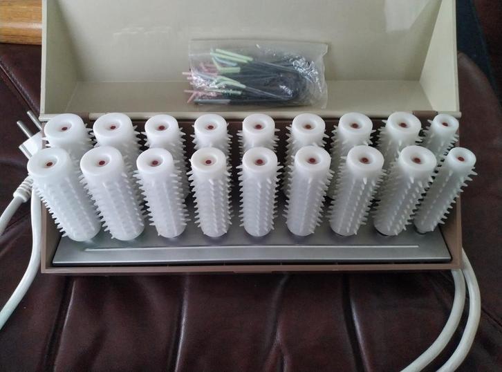 Carmen Krulset (s) - 18 rollers, Sieraden, Tassen en Uiterlijk, Uiterlijk | Haarverzorging, Gebruikt, Ophalen