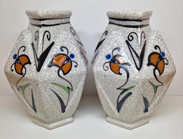 Art Deco stijl hexagonale craquelé vazen Nederland. beschikbaar voor biedingen