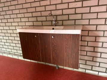 Wastafel met kastje - Zelf demonteren! beschikbaar voor biedingen