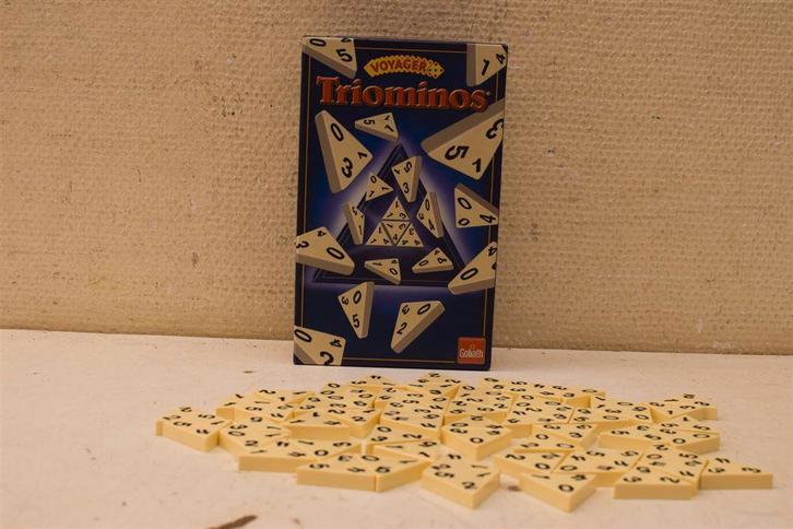 Goliath voyager Triominos 46691, Hobby en Vrije tijd, Gezelschapsspellen | Bordspellen, Gebruikt, Ophalen of Verzenden