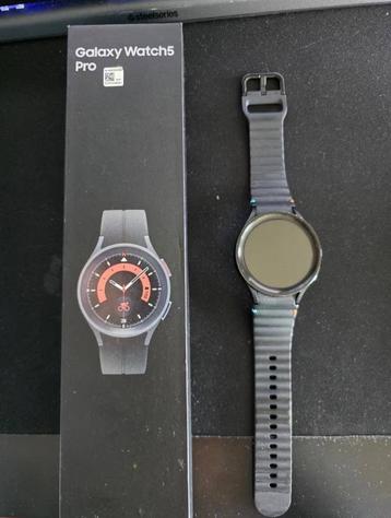 Samsung Galaxy Watch 5 Pro Zwart beschikbaar voor biedingen