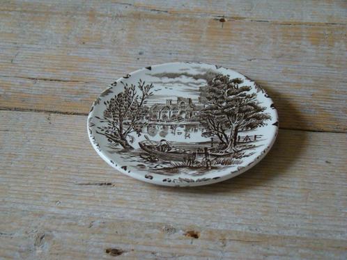 1x Onderzetter, Engels bruin, CASTLES, zo goed als nieuw, Antiek en Kunst, Antiek | Servies los, Ophalen of Verzenden