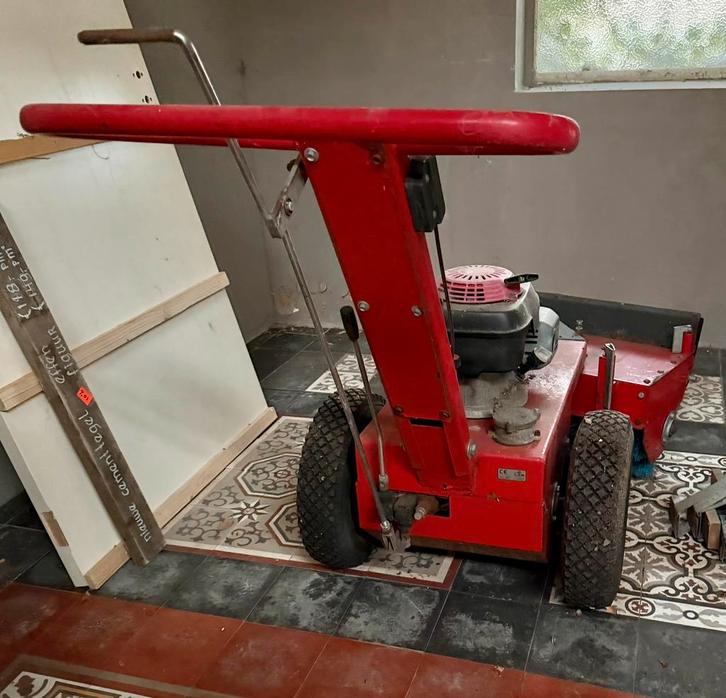 Veegmachine orgineel Sweep 0850 hydrostaat, Tuin en Terras, Zitmaaiers, Zo goed als nieuw, Ophalen of Verzenden