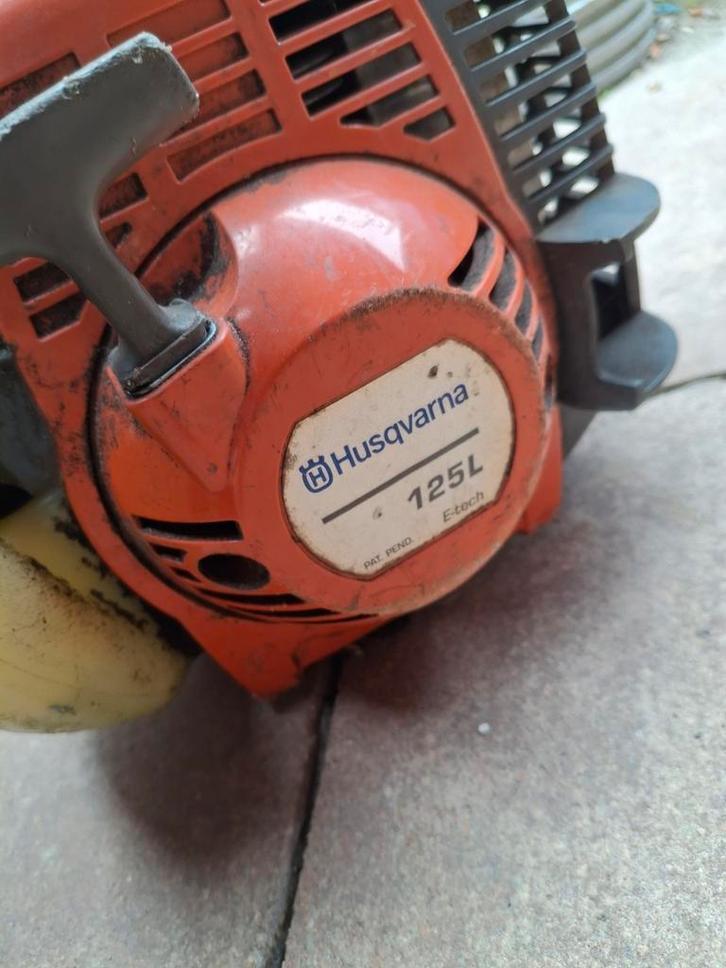 Husqvarna 125L Bosmaaier - Gebruikt, Tuin en Terras, Bosmaaiers, Gebruikt, Benzine, 10 tot 30 cm, Ophalen of Verzenden