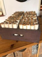 Kist met klossen garen, Ophalen