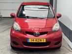 Toyota Aygo 1.0-12V Comfort Navigator, Voorwielaandrijving, Euro 5, Stof, Gebruikt
