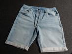 Lichtblauwe jeanslook korte broek in maat L, Maat 52/54 (L), Blauw, Ophalen of Verzenden, Zo goed als nieuw