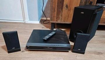 JVC Blu-ray dvd speler met 2 boxen en subwoofer beschikbaar voor biedingen