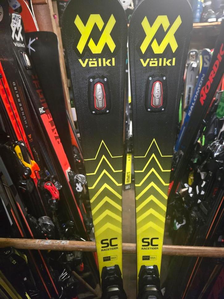 165cm VOLKL RACETIGER UVO SC, Sport en Fitness, Skiën en Langlaufen, Zo goed als nieuw, Ski's, Skiën, Overige merken, 160 tot 180 cm
