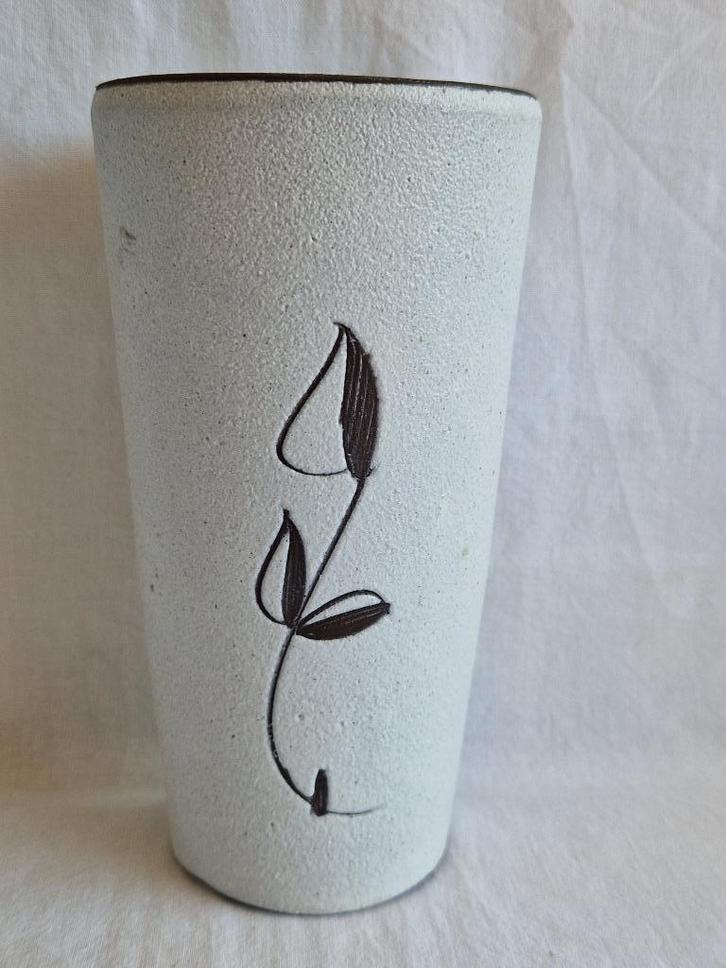 Jaren 50/ 60 vaasje Potterie Boonstra. "Tulp-design", Antiek en Kunst, Antiek | Keramiek en Aardewerk, Ophalen of Verzenden