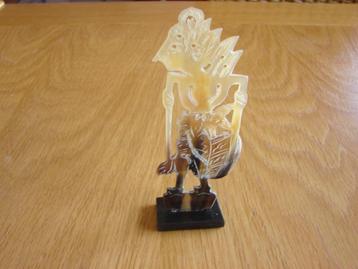 Beeldje Kresna van hoorn lengte 13 cm; voetje breed 4 cm. beschikbaar voor biedingen