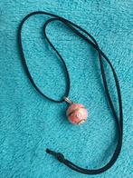 Roze Harmony ball, klankbol, met zwart lederen koord, nieuw, Sieraden, Tassen en Uiterlijk, Kettinghangers, Nieuw, Ophalen of Verzenden