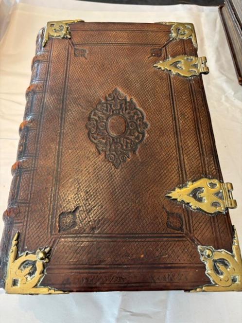 STATENBIJBEL — KEUR - 1710, Antiek en Kunst, Antiek | Boeken en Bijbels, Ophalen of Verzenden
