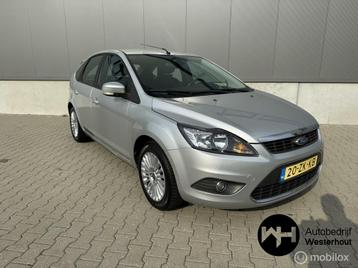Ford Focus 1.6 Titanium Nieuwe APK NAP AIRCO beschikbaar voor biedingen