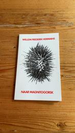 Willem Frederik Hermans - Naar Magnitogorsk, Willem Frederik Hermans, Ophalen of Verzenden, Zo goed als nieuw, Nederland