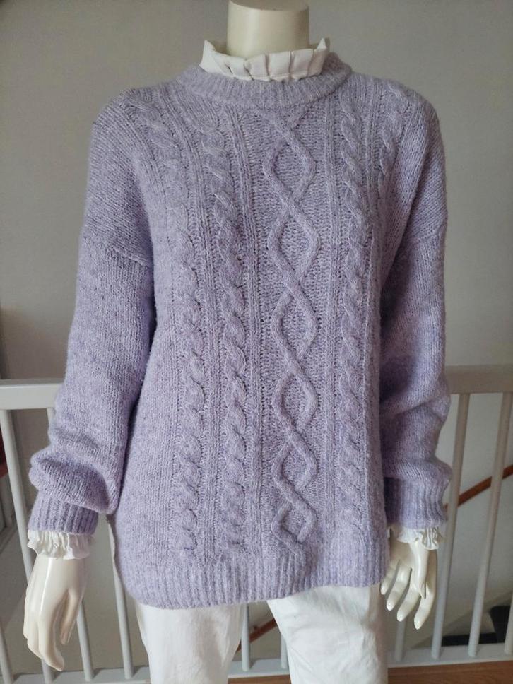 Kabeltrui Lila Divided Maat M - L zo goed als nieuw, Kleding | Dames, Truien en Vesten, Zo goed als nieuw, Maat 42/44 (L), Paars