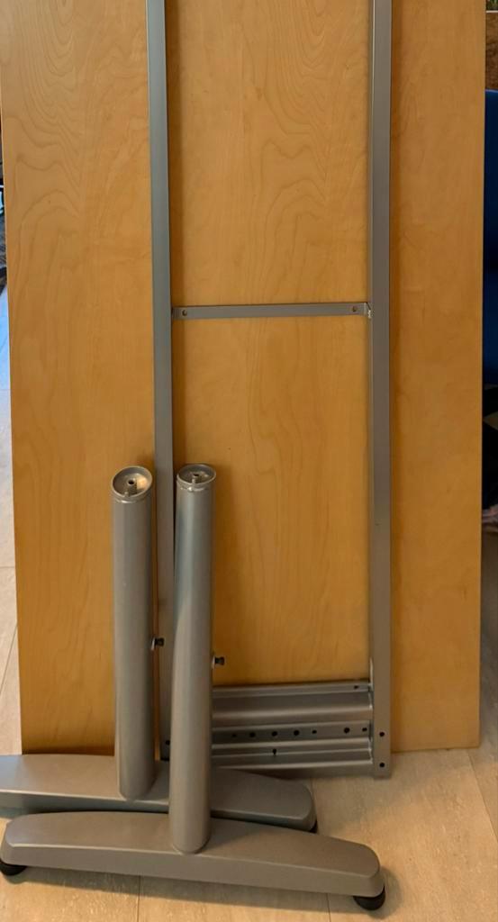 IKEA Bureau - 80x160cm - Hoogte Verstelbaar, Huis en Inrichting, Bureaus, In hoogte verstelbaar, Ophalen