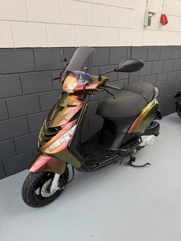 Piaggio Zip Sp Iget 2021 4Takt Bromscooter Special Paint! beschikbaar voor biedingen