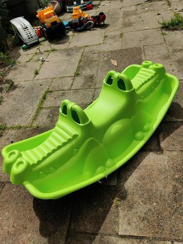Schommel wip krokodil  beschikbaar voor biedingen