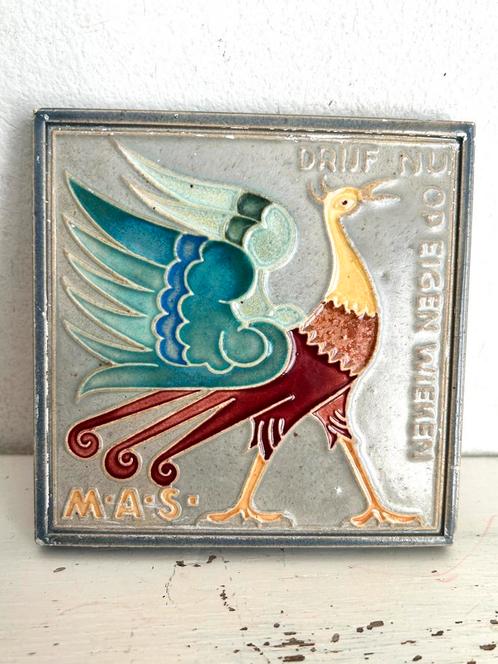 Antieke cloisonne tegel Westraven Drijf nu op eigen wieken, Antiek en Kunst, Antiek | Wandborden en Tegels, Ophalen
