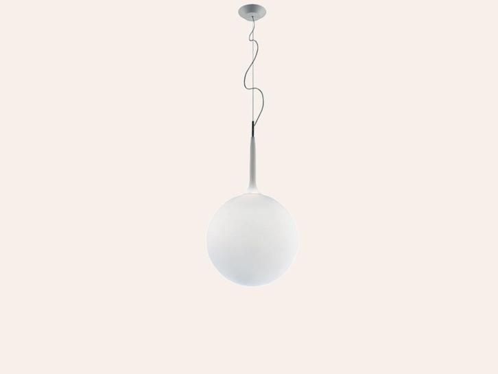 Artemide Castore bij TheReSales, Huis en Inrichting, Lampen | Hanglampen, Zo goed als nieuw, 75 cm of meer, Glas, Metaal, Ophalen of Verzenden