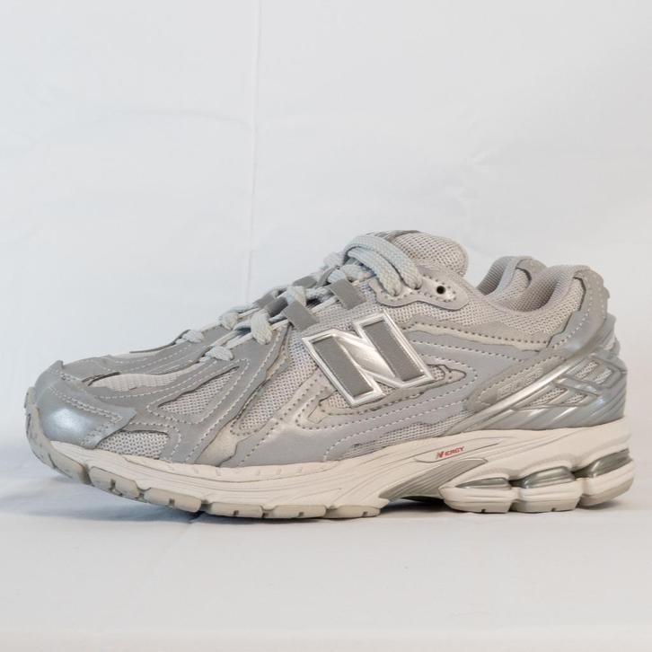 New Balance 1906D Protection Pack Silver Metallic (EU 39.5), Kleding | Heren, Schoenen, Nieuw, Sneakers of Gympen, Overige kleuren