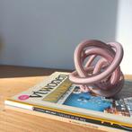 Eindeloze knoop roze, Antiek en Kunst, Ophalen of Verzenden