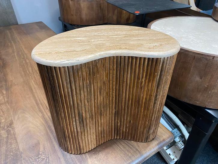 Bijzettafeltje mangohout echt travertin 50x35x40 hoge kortin, Huis en Inrichting, Tafels | Bijzettafels, Nieuw, Overige vormen