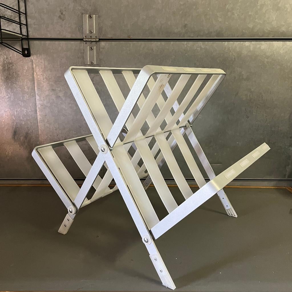 Italiaans design 2400 News krantenrek Raul Barbieri Rexite, Gebruikt, Raoul Barbieri, 2400 News, Rexite