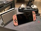 Vrijwel nieuwe Nintendo Switch OLED inc. accessoires!, Spelcomputers en Games, Ophalen of Verzenden, Zo goed als nieuw, Met 2 controllers