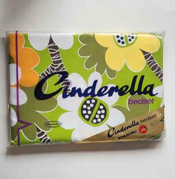 Originele vintage Cinderella bedlinnenset uit de jaren '70 beschikbaar voor biedingen