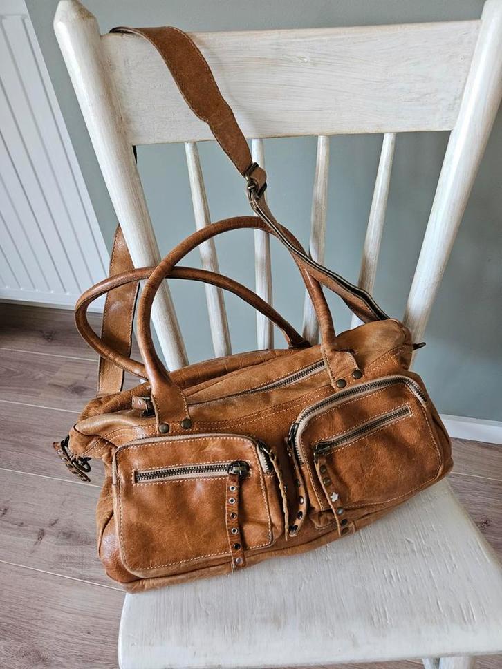 Petrol Schoudertas, Sieraden, Tassen en Uiterlijk, Tassen | Damestassen, Gebruikt, Schoudertasje, Bruin, Ophalen of Verzenden