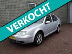 Volkswagen Bora 1.6 Highline airco bj2000, Auto's, Volkswagen, Gebruikt, 4 cilinders, 1137 kg, Handgeschakeld