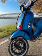 Vespa Iget 2020 full option Geel kenteken, Fietsen en Brommers, Scooters | Vespa, 50 cc, Zo goed als nieuw, Ophalen