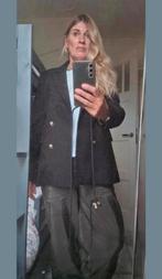 Wolmix oversized blazer 2x gedragen met borduursel erop, Kleding | Dames, Ophalen of Verzenden, Zo goed als nieuw, Maat 38/40 (M)