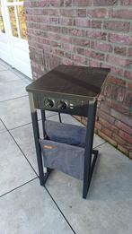 Banktafel Sidetable Bijzettafel 2x220V / 2xUSB Zwart /Stof, Huis en Inrichting, Tafels | Sidetables, Overige houtsoorten, 50 tot 100 cm