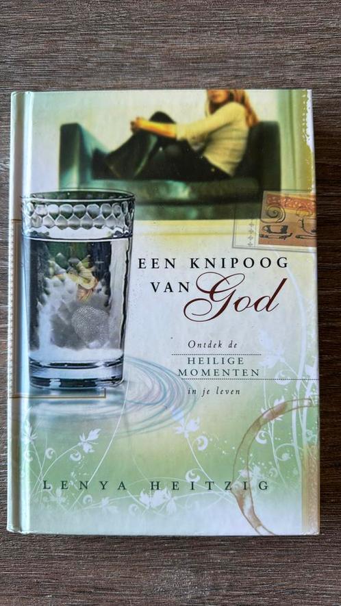 L. Heitzig - Een knipoog van God, Boeken, Godsdienst en Theologie, Zo goed als nieuw, Ophalen of Verzenden