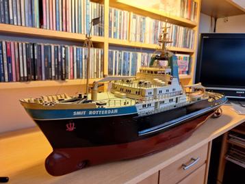 SMIT ROTTERDAM  beschikbaar voor biedingen
