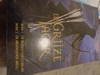 DE GRIJZE JAGER   DEEL 1 EN 2, Boeken, Fantasy, Ophalen of Verzenden