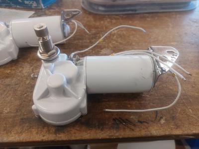 Ruitenwisser motor Roca 12V, Watersport en Boten, Bootonderdelen, Gebruikt