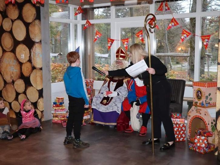 Sinterklaas en Piet bij U thuis, Diversen, Sinterklaas, Ophalen of Verzenden