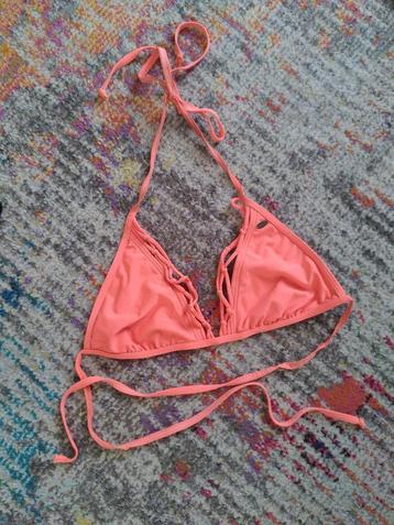 Bikini top O'Neill, maat S, oranje beschikbaar voor biedingen